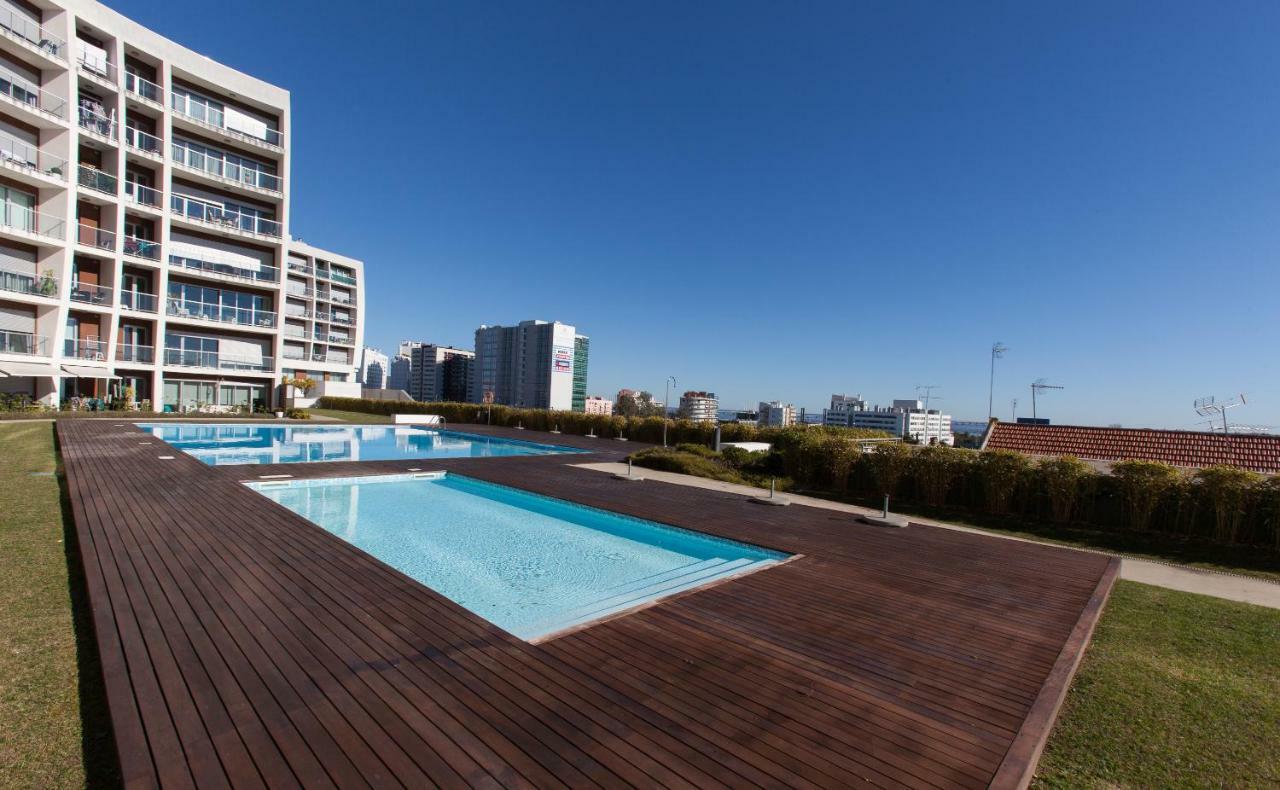 Charming Apartment With Balcony & Pool Lisboa Exterior foto